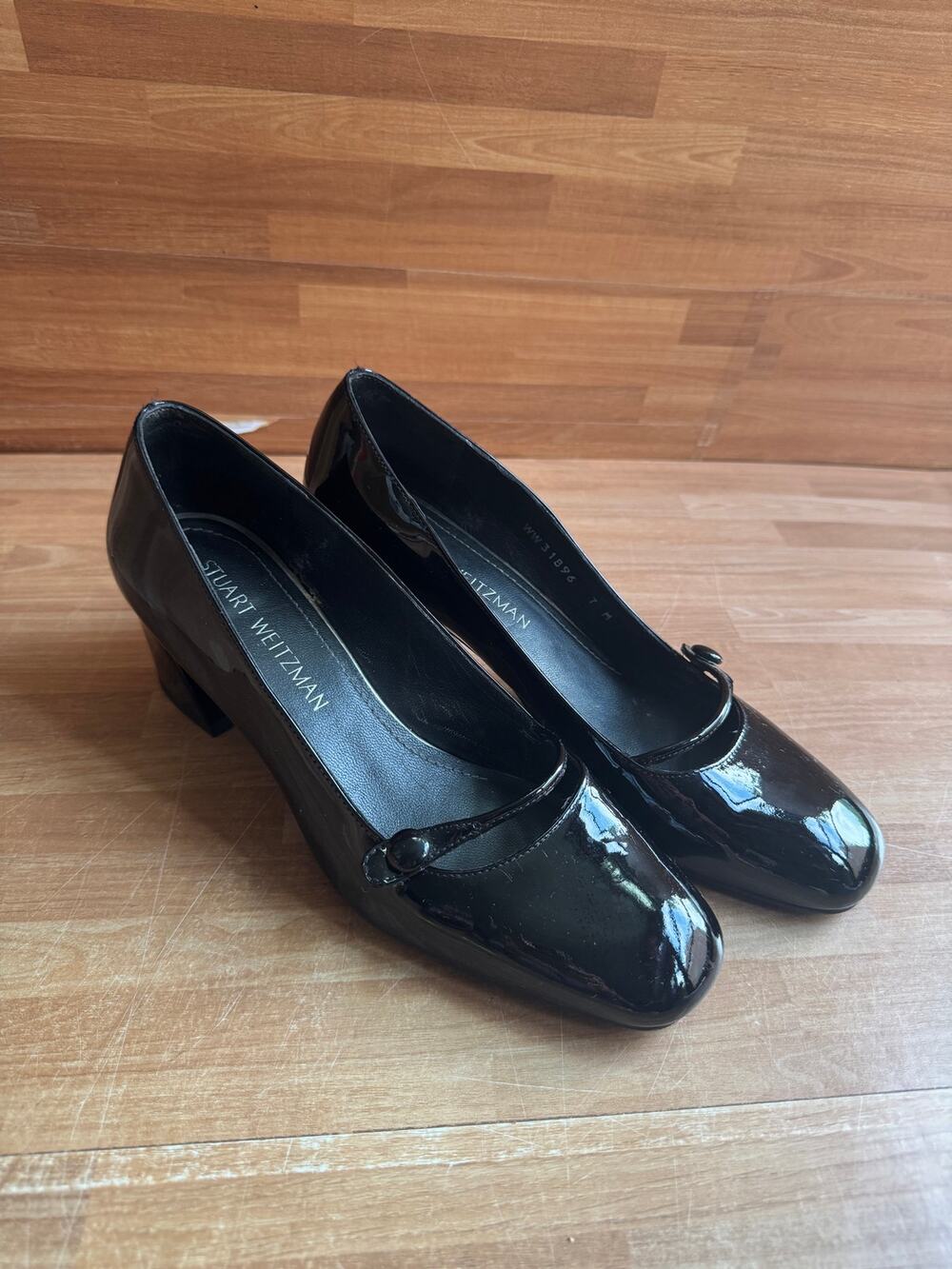 Stuart Weitzman Louise 50 Black Patent Leather Mary jane size 7